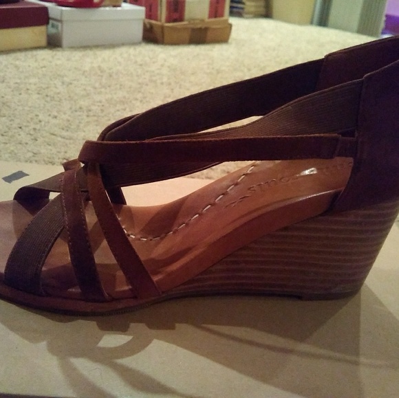 Gentle souls brown suede wedge sandals - Picture 3 of 4